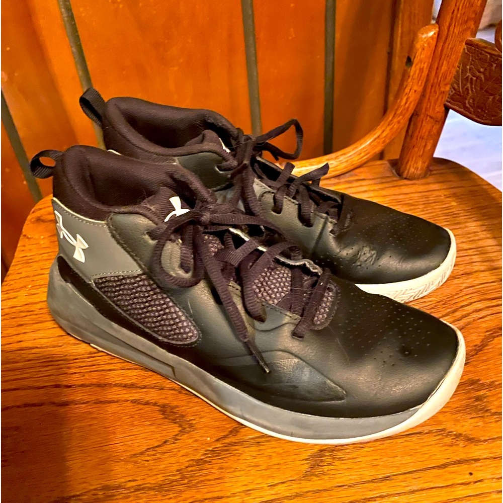 Under Armour Basketball Shoes